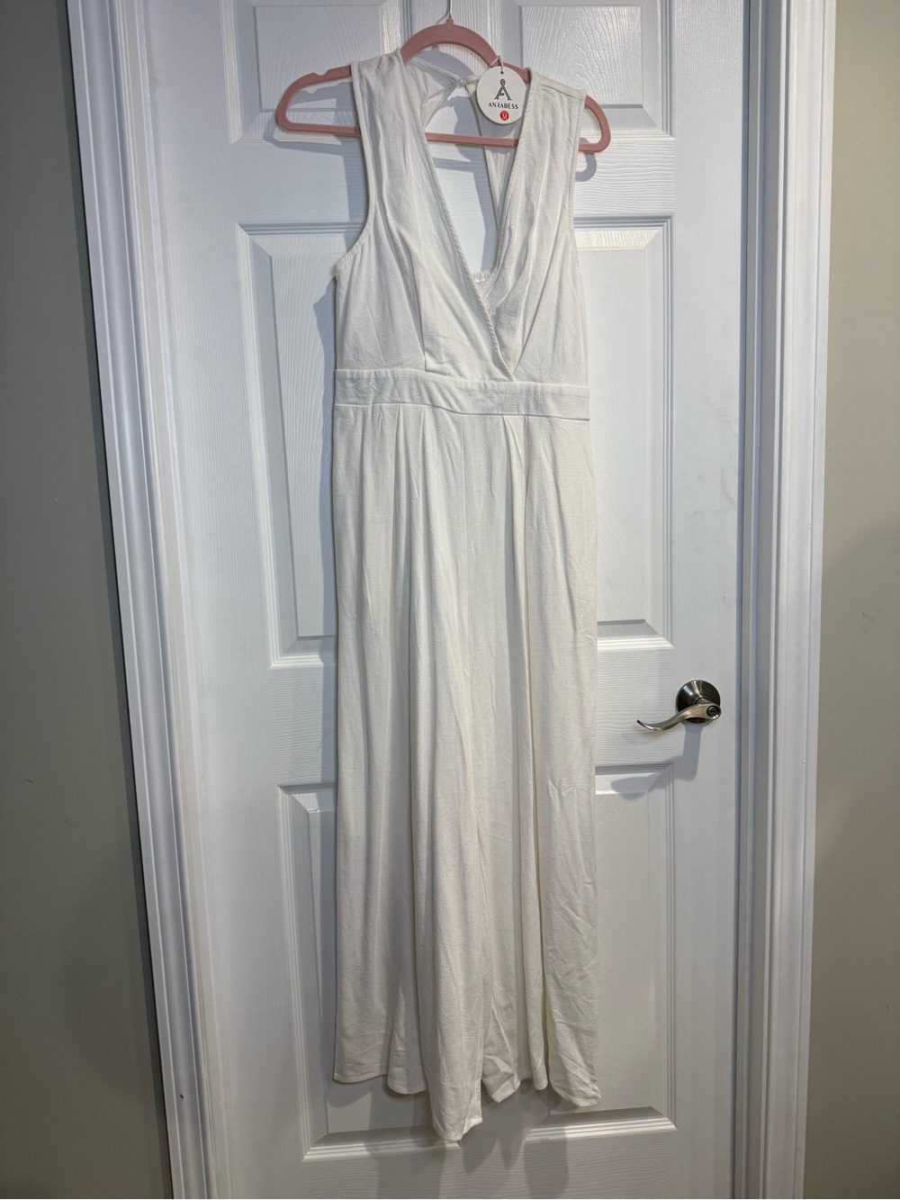 Sleeveless V-Neck White Pant Jumpsuit